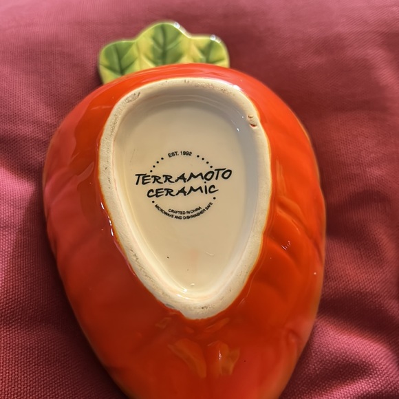 CARROT Easter Nesting Measuring Set of 4 Cups Terramoto Orange Ceramic - Picture 7 of 7